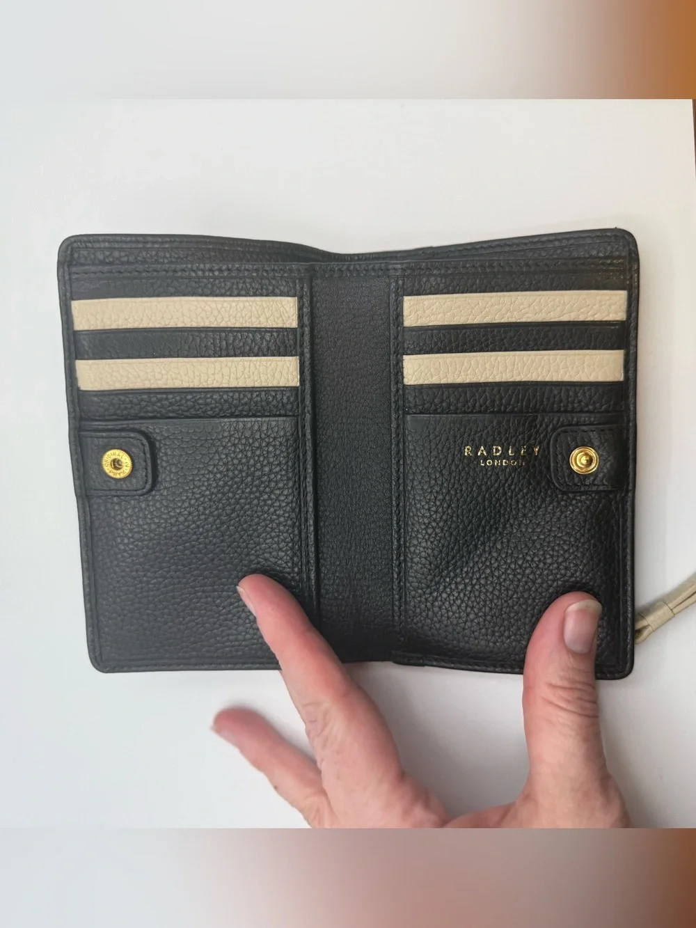 Radley London Medium Scottie Dog Leather Wallet Black & Cream Bifold Zip Coin - Picture 2 of 6